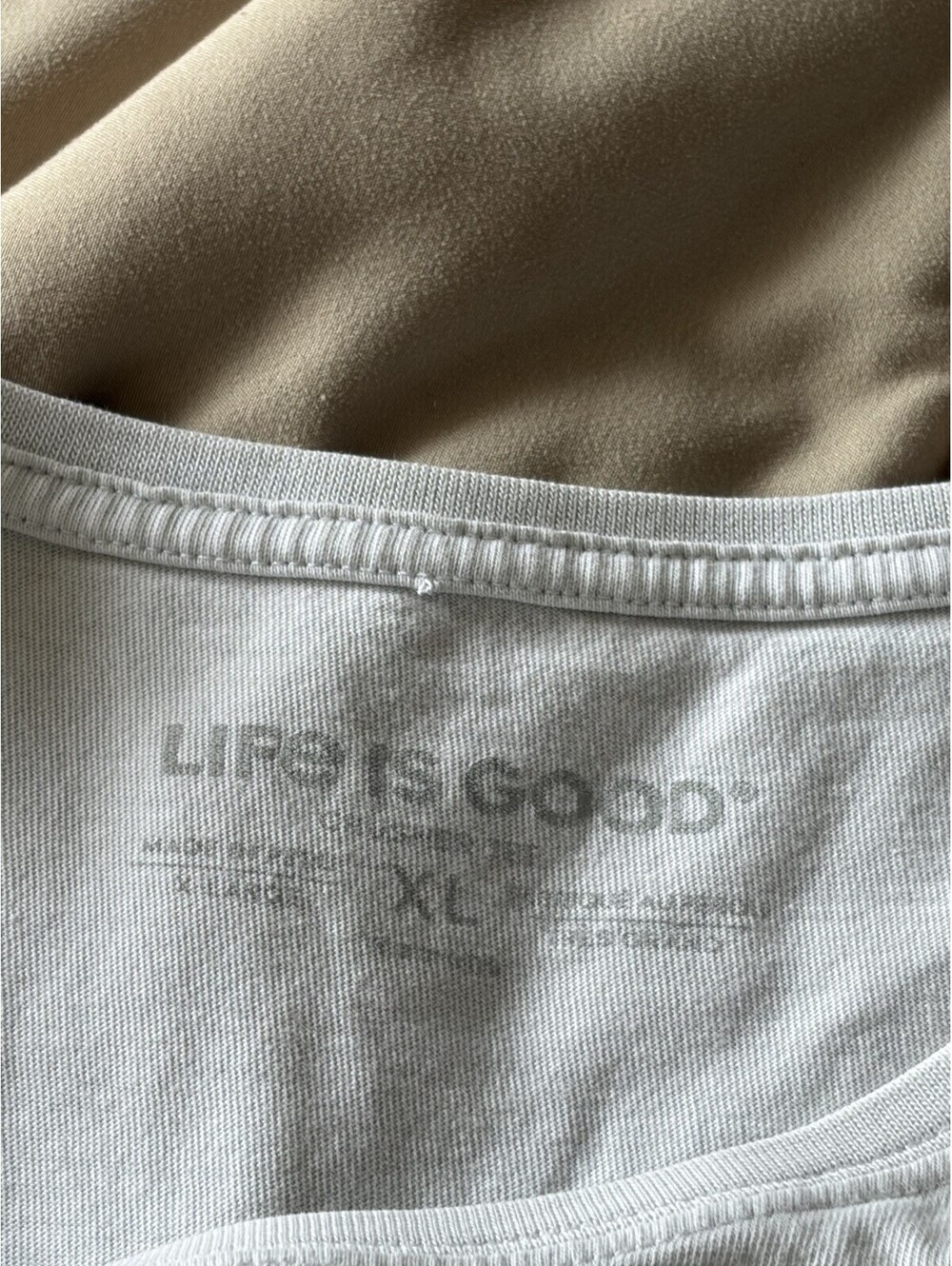 Life Is Good XL Crusher Tee Sewing Machine Graphic Short Sleeve White - Picture 3 of 5